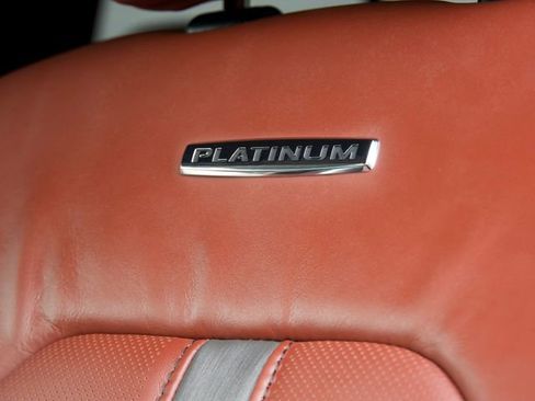 Used 2022 Ford F250 Platinum w/ FX4 Off-Road Package AWD/4WD image 23