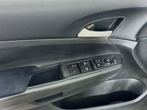 Used 2010 Honda Accord LX-P image 14