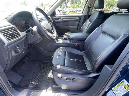 Used 2022 Volkswagen Atlas SE FWD image 16