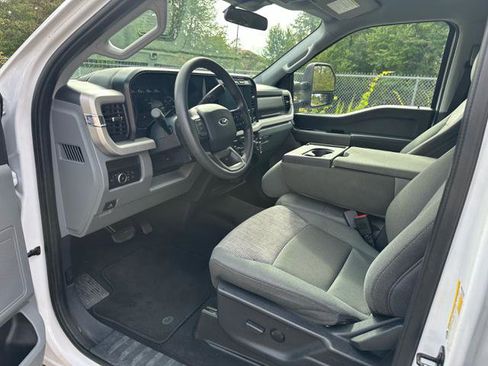 Used 2024 Ford F250 XLT image 27