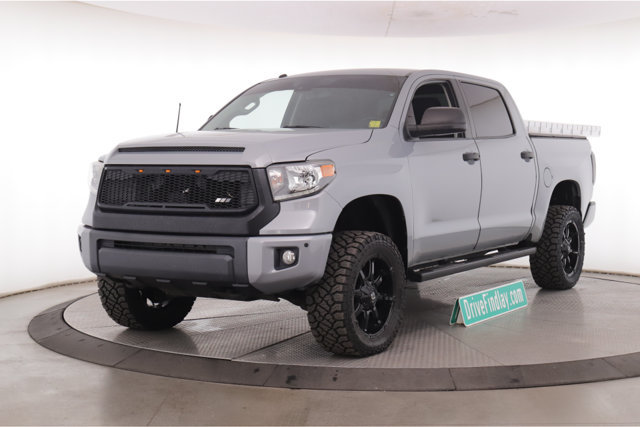 Used 2019 Toyota Tundra SR5 w/ Convenience Package AWD/4WD image 12