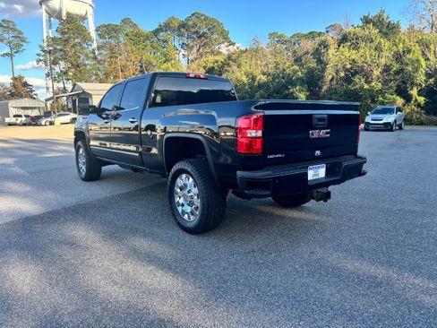 Used 2019 GMC Sierra 2500 Denali w/ Duramax Plus Package image 7