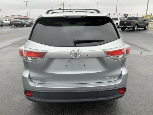 Used 2016 Toyota Highlander XLE image 10