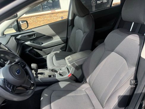 Used 2024 Subaru Crosstrek 2.0i Premium image 3