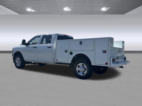 New 2026 RAM 2500 Tradesman w/ Chrome Appearance Group AWD/4WD image 3