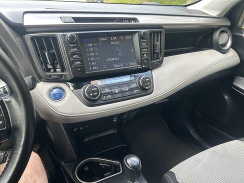 Used 2017 Toyota RAV4 XLE w/ Convenience Package AWD/4WD image 34