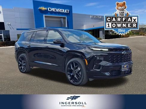 Used 2026 Chevrolet Traverse RS w/ LPO, Floor Liner Package AWD/4WD image 1