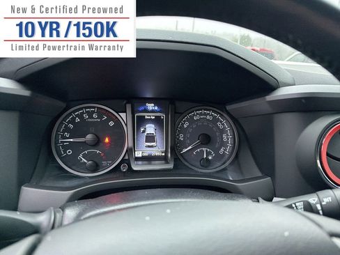 Used 2023 Toyota Tacoma TRD Sport w/ Technology Package image 18