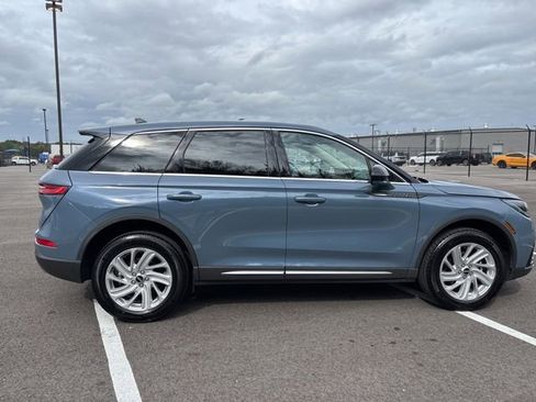 Certified 2025 Lincoln Corsair FWD image 5