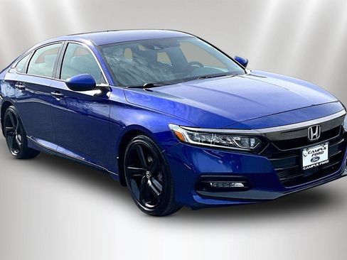 Used 2018 Honda Accord Sport image 9