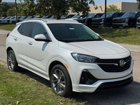 Used 2022 Buick Encore GX Select w/ Sport Touring Package AWD/4WD image 7