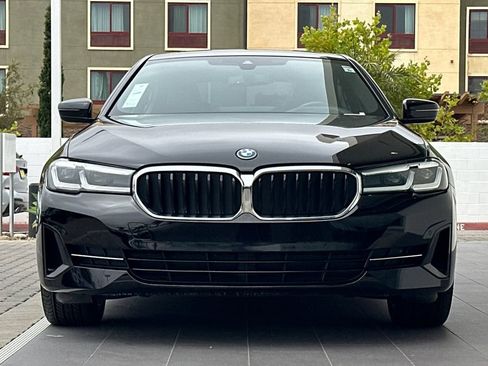 Used 2023 BMW 530e w/ Premium Package RWD image 8