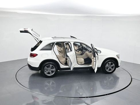 Used 2021 Mercedes-Benz GLC 300 GLC 300 image 46