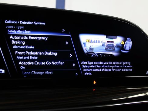Used 2023 Cadillac Escalade ESV Premium Luxury w/ Performance Package AWD/4WD image 43