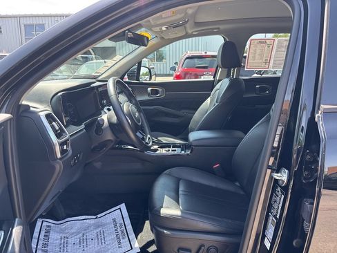 Used 2023 Kia Sorento SX AWD/4WD image 19