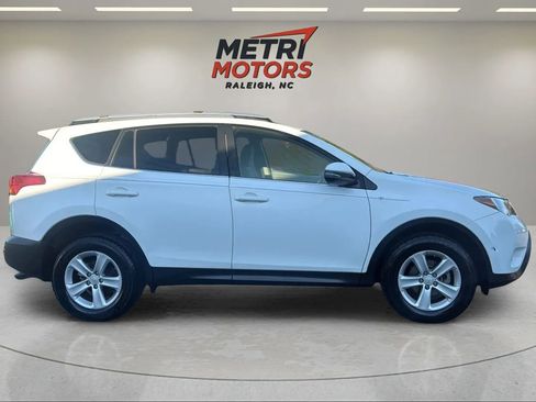 Used 2013 Toyota RAV4 XLE image 3