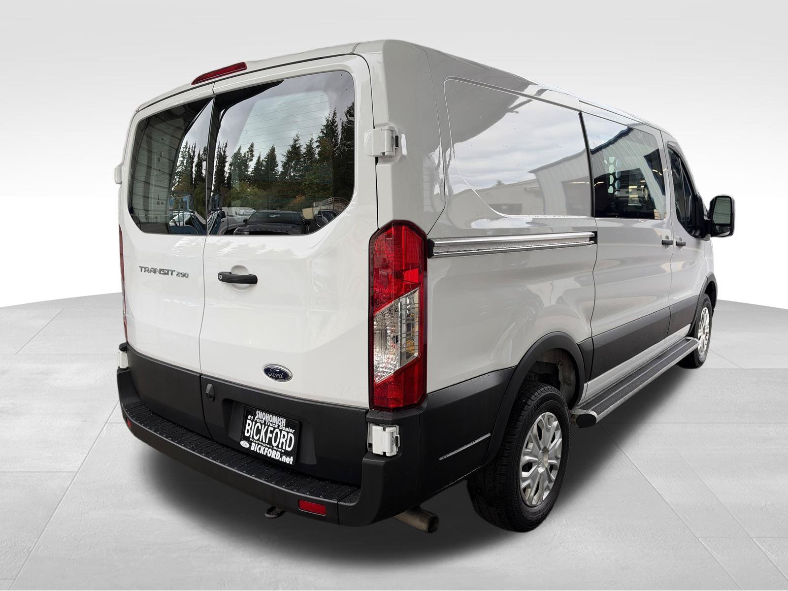 Used 2025 Ford Transit 250 Low Roof w/ Exterior Upgrade Package RWD image 6