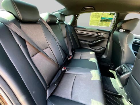 Used 2022 Honda Accord Sport image 16