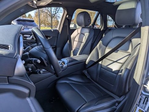 Used 2017 Mercedes-Benz GLC 300 4MATIC image 27