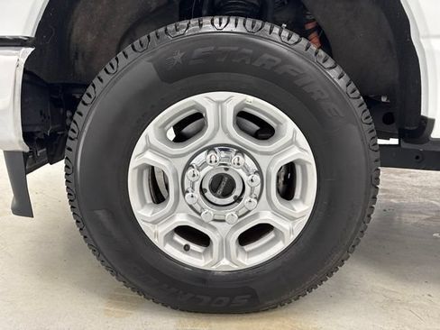 Used 2026 Ford F250 XLT AWD/4WD image 35
