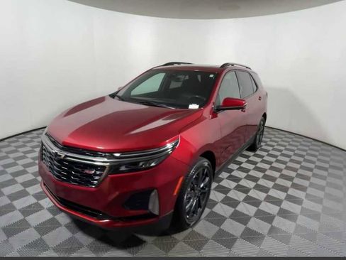 Used 2022 Chevrolet Equinox RS w/ RS Leather Package FWD image 4
