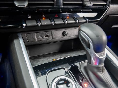 Used 2023 Chevrolet Colorado LT w/ LT Convenience Package II image 20