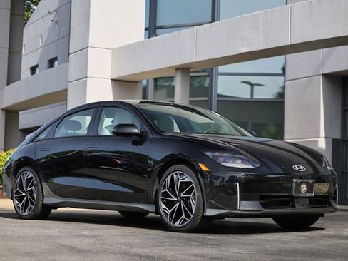 Used 2024 Hyundai Ioniq 6 Limited AWD/4WD image 1