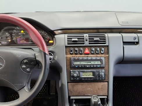 Used 2002 Mercedes-Benz E 55 AMG Sedan image 40