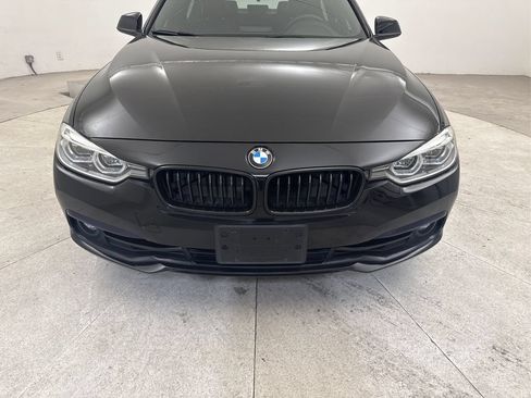 Used 2018 BMW 330i Sedan RWD image 10