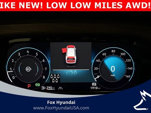 Used 2025 Volkswagen Atlas SE image 2