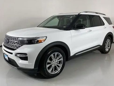 Used 2020 Ford Explorer Limited image 2