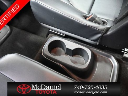 Certified 2025 Toyota Highlander XLE image 30