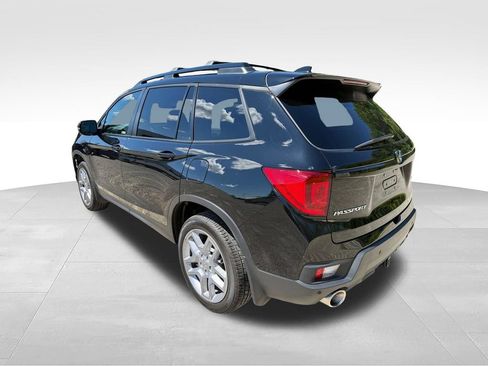 Used 2024 Honda Passport EX-L image 4