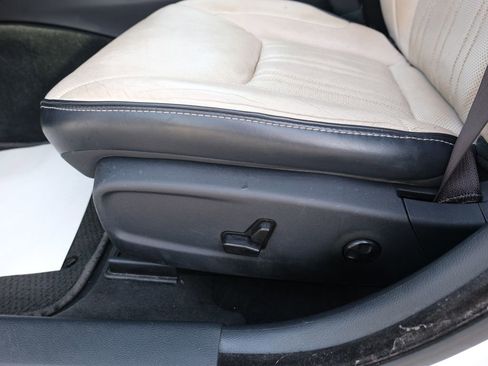 Used 2018 Chrysler 300 C w/ Sun, Sound & Nav Package image 26