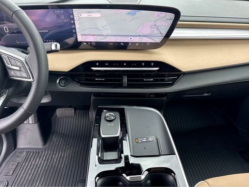 New 2026 Buick Enclave Preferred w/ LPO, Floor Liner Package AWD/4WD image 13