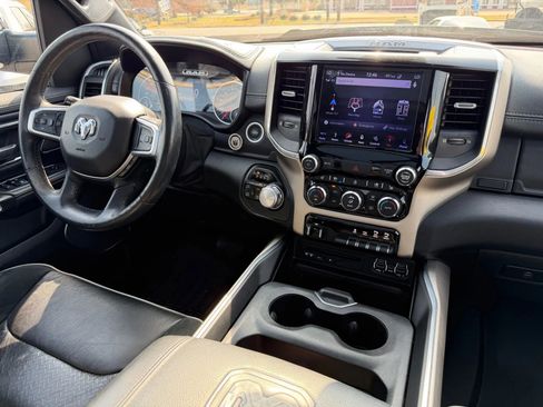 Used 2019 RAM 1500 Laramie image 10