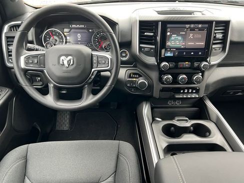 New 2026 RAM 1500 Express AWD/4WD image 3