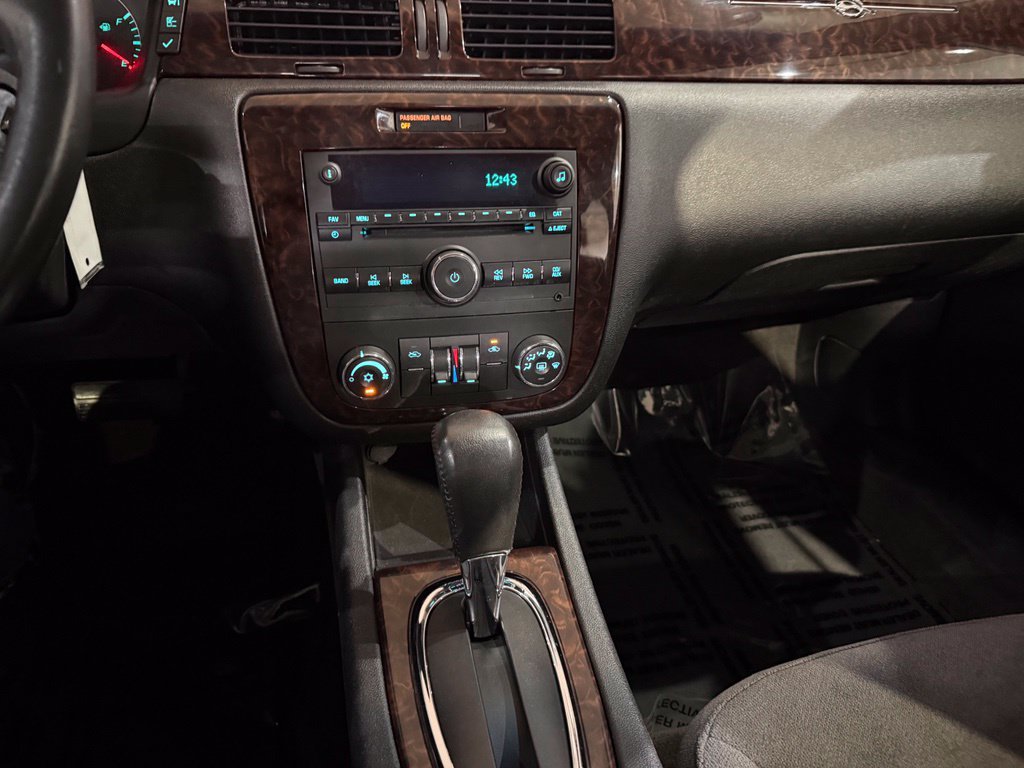 Used 2012 Chevrolet Impala LT FWD image 19
