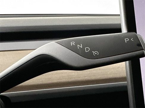 Used 2023 Tesla Model 3 Standard Range image 20