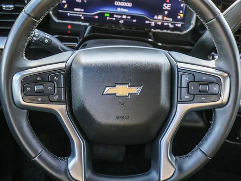 Used 2025 Chevrolet Silverado 2500 LT w/ Convenience Package AWD/4WD image 48