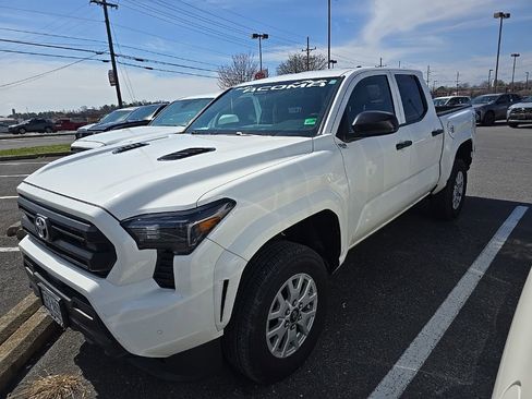 Used 2024 Toyota Tacoma SR w/ SR Upgrade Package image 1