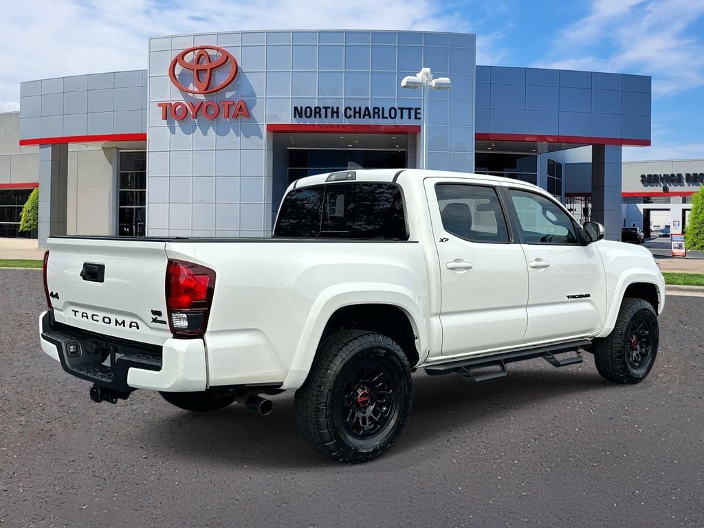 Used 2023 Toyota Tacoma SR5 w/ Technology Package AWD/4WD image 8