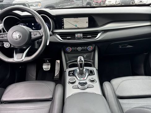 Used 2024 Alfa Romeo Stelvio Veloce AWD/4WD image 10