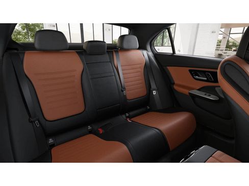 Used 2024 Mercedes-Benz C 300 Sedan image 4