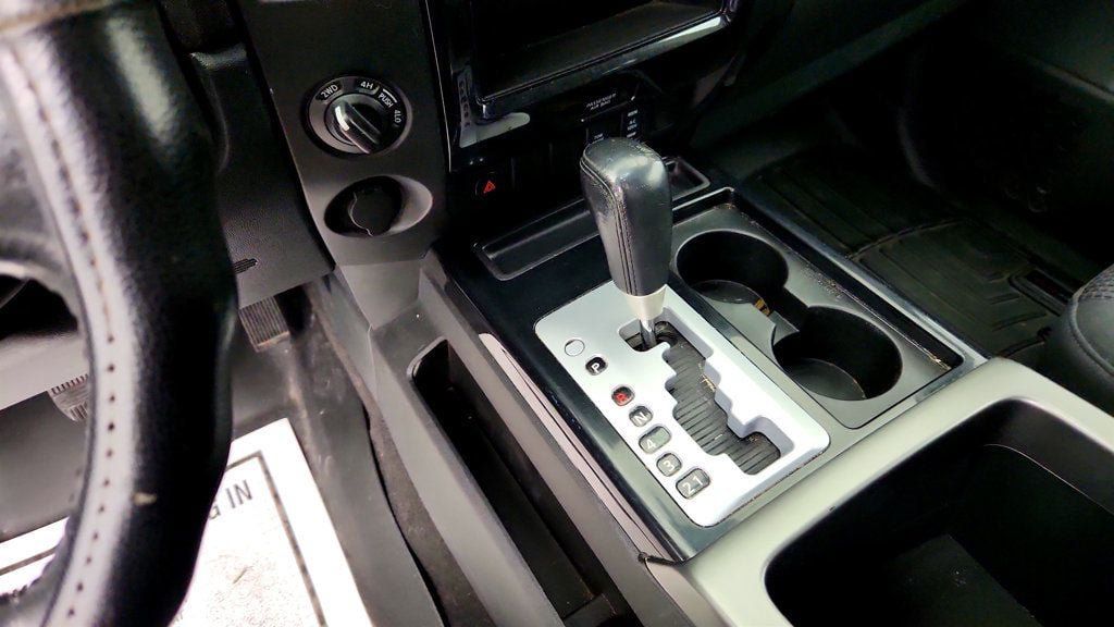 Used 2014 Nissan Titan SV w/ SV Value Truck Package AWD/4WD image 16