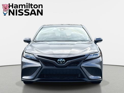Used 2024 Toyota Camry SE image 6