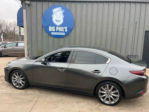 Used 2021 MAZDA MAZDA3 s image 2
