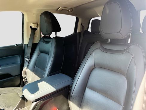 Used 2022 Chevrolet Colorado Z71 w/ Safety Package AWD/4WD image 21