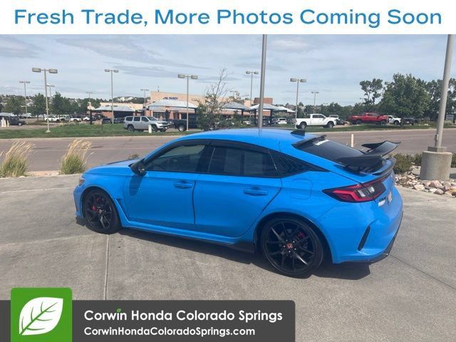 Used 2025 Honda Civic Type R image 4
