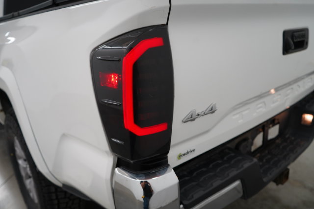 Used 2019 Toyota Tacoma SR5 AWD/4WD image 43